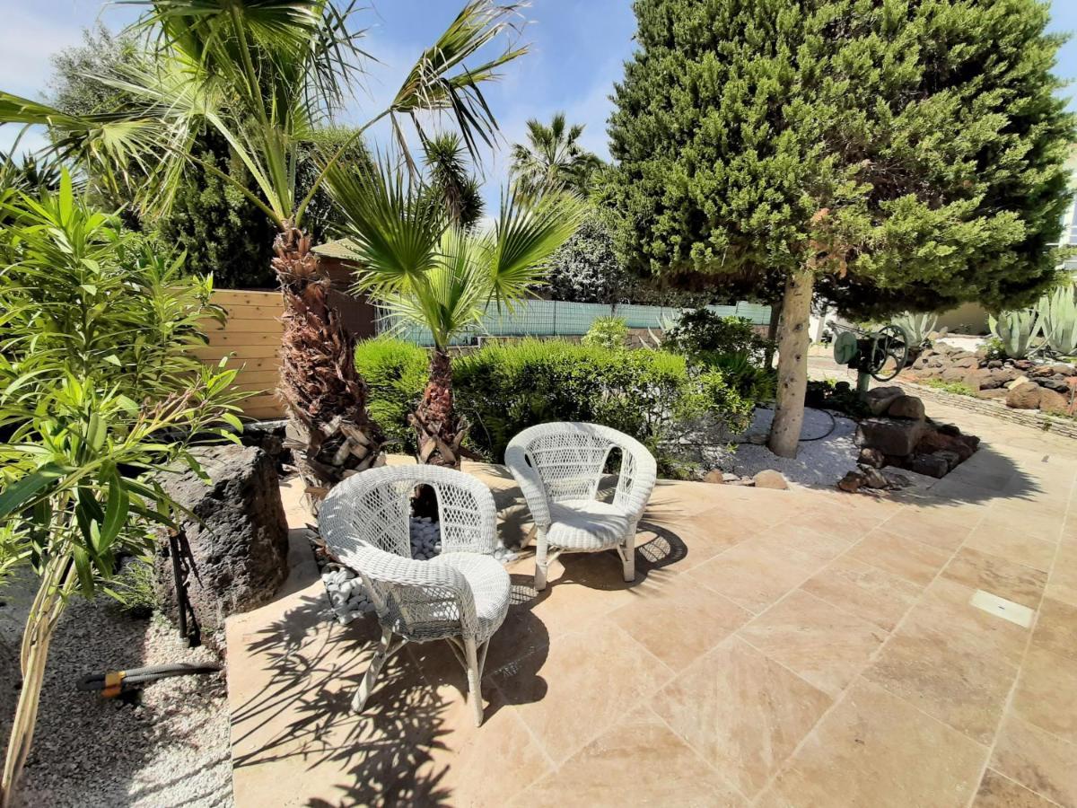 Villa Rasoa Chambre Libellule Agde Exterior photo